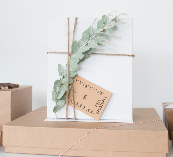 DIY gift wrap in 3 simple steps, plus free gift tag printable